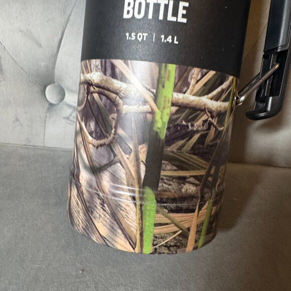 Stanley Mossy Oak Camo hunt‎ and fish collection Classic Insulated Bottle NWT - Picture 7 of 9
